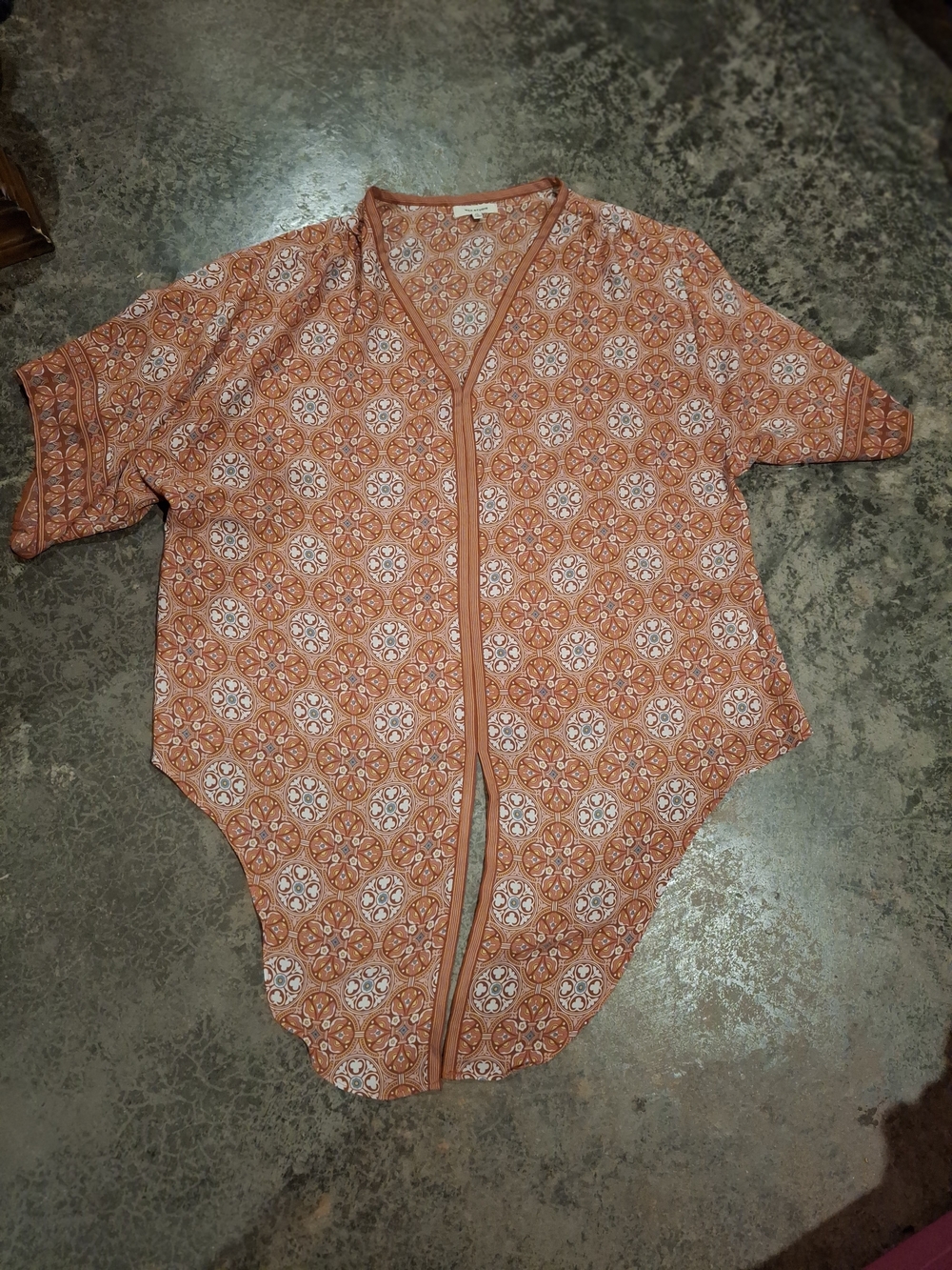 Max Studio Rust and Cream Printed Tie-Front Top - Picture 7 of 16